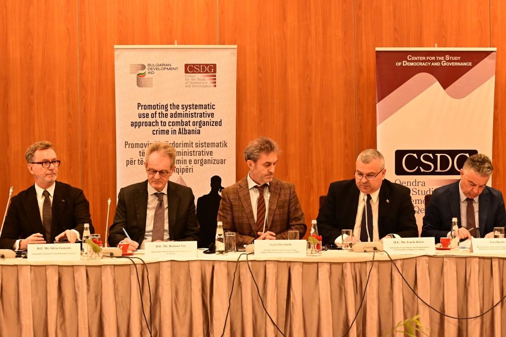 Tryezë diskutimi kushtuar rolit të qasjes administrative në luftën kundër krimit të organizuar në Shqipëri