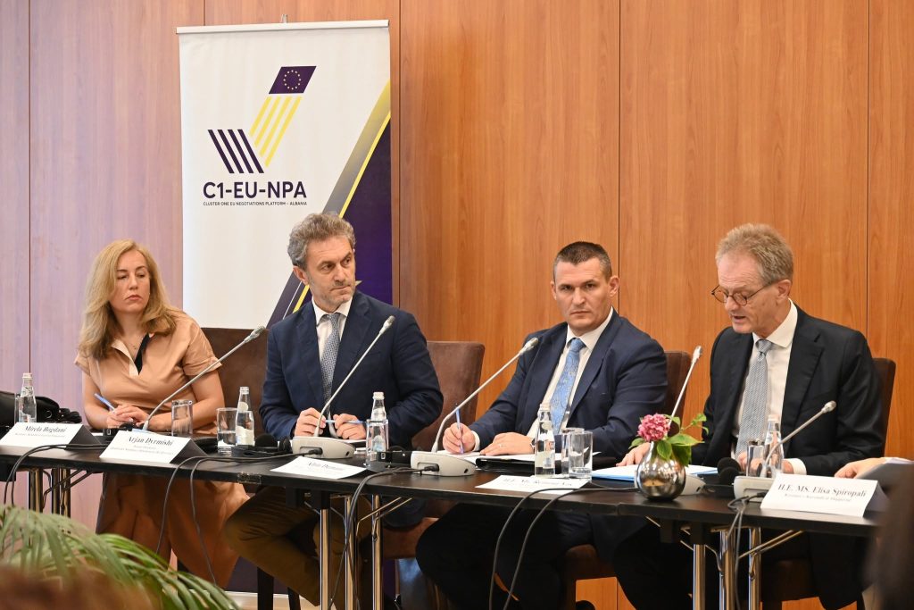 Tryezë e diskutimit “Vlerësimi i Arkitekturës Institucionale në funksion të Performancës dhe Integritetit të Prokurorisë së Posaçme: Garancitë për Pavarësi dhe Mekanizmat e Llogaridhënies